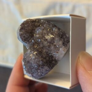 Amethyst raw heart